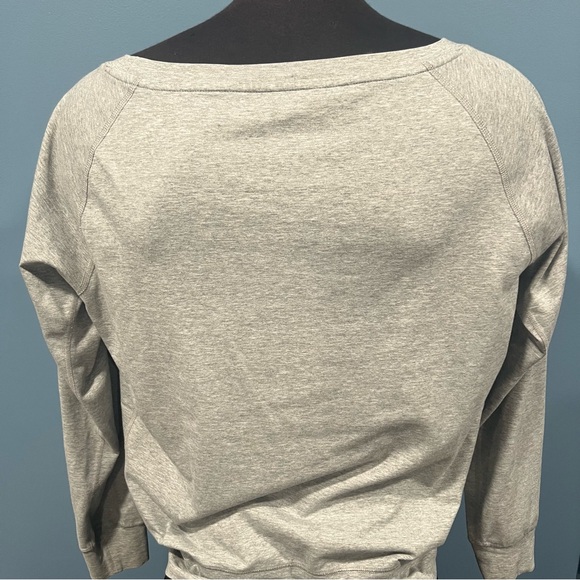 Women’s Nike Dri-fit off shoulder wide neck Miami Dolphins NFL Football shirt XL - Picture 6 of 10